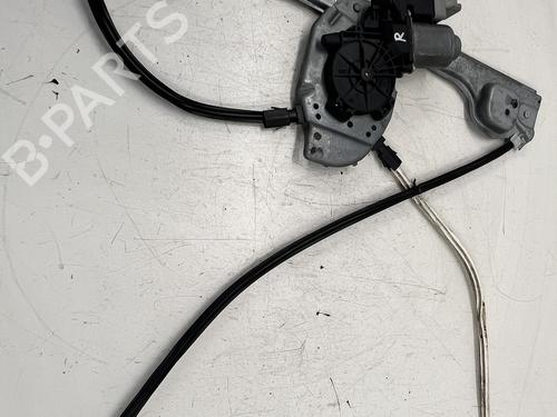Used Right front window motor Right front window motor PEUGEOT 1007 (KM_) 1.6 16V (109 hp) 39677994 39677994