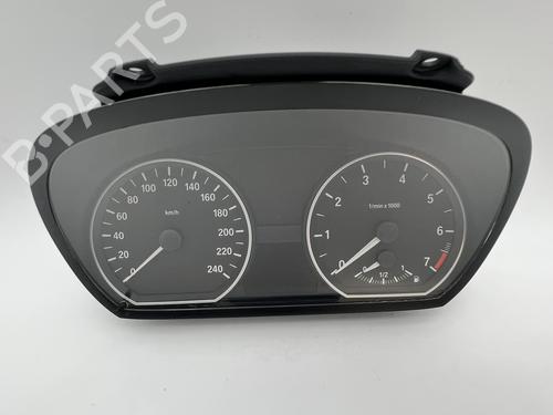Kombiinstrument Kombiinstrument BMW 1 (E81) 118 i (143 hp) 39674710 39674710