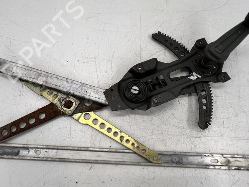 Used Front right window mechanism Front right window mechanism BMW 7 (E23) 732 i (197 hp) 39677839 39677839