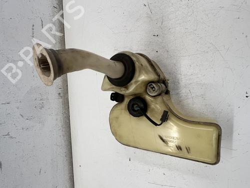 Used Windscreen washer tank Windscreen washer tank VOLVO 960 II Estate (965) 2.5 (170 hp) 39957889 39957889