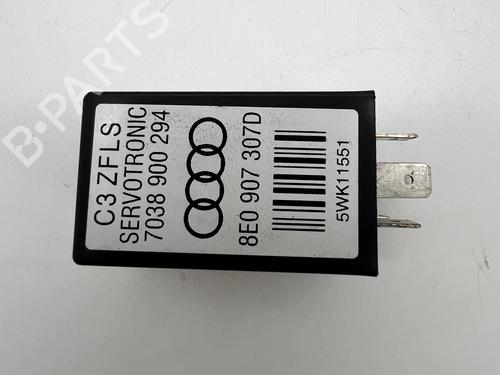 electronic-module-audi-a4-b7-avant-8ed-2004-2005-2006-2007-2008-39670660 main image