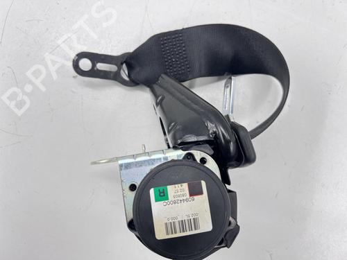 Front right seatbelt BMW 1 Convertible (E88) 118 i | BP39671286I25 - Image 2