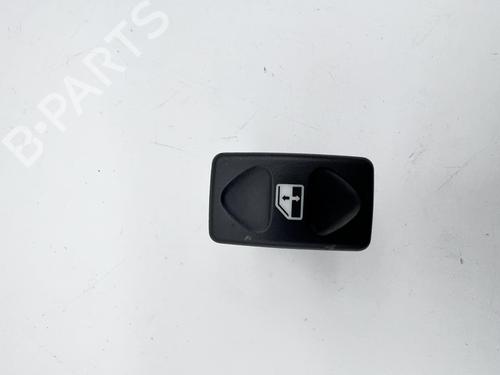 Comutador vidro trás esquerdo Comutador vidro trás esquerdo LAND ROVER DISCOVERY II (L318) 2.5 Td5 4x4 (139 hp) 39670233 39670233