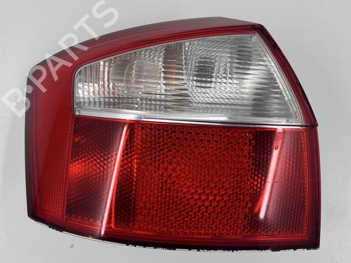 Venstre baglygte Venstre baglygte AUDI A4 B6 (8E2) 1.8 T (150 hp) 39681632 39681632