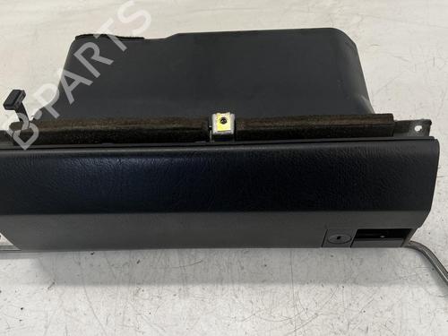 Used Glove box Glove box VOLVO 960 II Estate (965) 2.5 (170 hp) 39949132 39949132