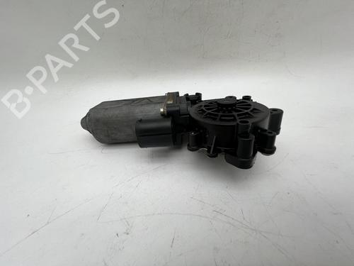 Rudehejsemotor forskærm højre Rudehejsemotor forskærm højre BMW 3 Touring (E36) 318 i (116 hp) 39685697 39685697