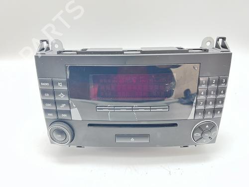 Used Radio Radio MERCEDES-BENZ A-CLASS (W169) A 150 (169.031, 169.331) (95 hp) 39670596 39670596