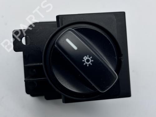 Used Headlight switch Headlight switch MERCEDES-BENZ A-CLASS (W169) A 150 (169.031, 169.331) (95 hp) 39681965 39681965