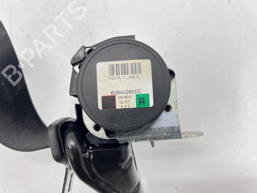 Front right seatbelt BMW 1 Convertible (E88) 118 i | BP39671286I25 - Image 4