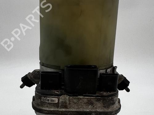 Used Steering pump Steering pump VW POLO IV (9N_, 9A_) 1.4 16V (80 hp) 39680407 39680407