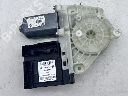 Left front window motor VW GOLF VI (5K1) 1.4 | BP39681788E21 - Image 3