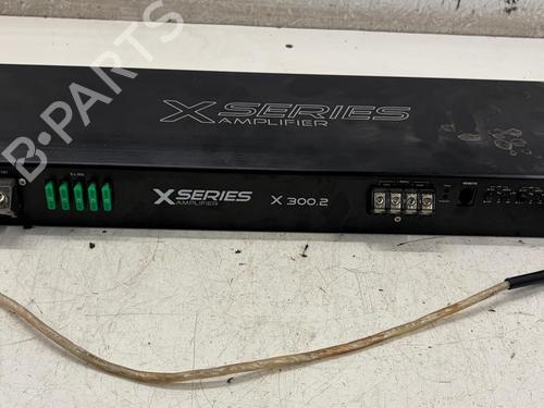 Used Electronic module Electronic module FORD COUGAR (EC_) 2.5 V6 24V (170 hp) 39681308 39681308