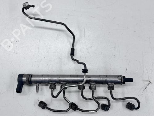 Used Injection rail Injection rail BMW 3 (E90) 320 d (177 hp) 39675735 39675735
