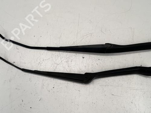 Used Front windshield wiper arm Front windshield wiper arm JAGUAR S-TYPE II (X200) 3.0 V6 (238 hp) 39679799 39679799
