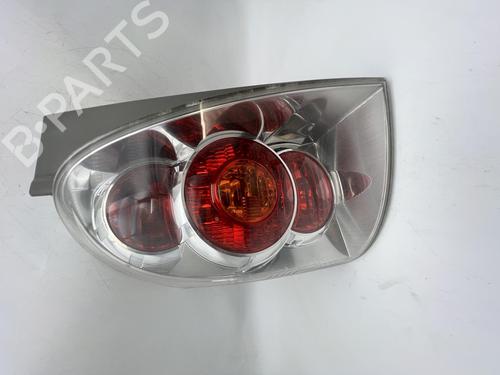 Venstre baglygte Venstre baglygte TOYOTA COROLLA Verso (ZER_, ZZE12_, R1_) 2.2 D-4D (AUR10_, AUR10R) (177 hp) 39743806 39743806