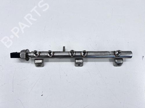 Used Injection rail Injection rail BMW 1 Convertible (E88) 118 i (143 hp) 39671958 39671958