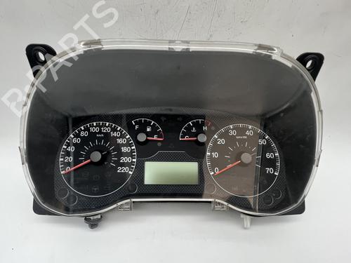 Used Instrument cluster Instrument cluster FIAT GRANDE PUNTO (199_) 1.4 (199AXB11, 199AXB1A, 199BXB1A, 199AXL1A) (77 hp) 39682432 39682432