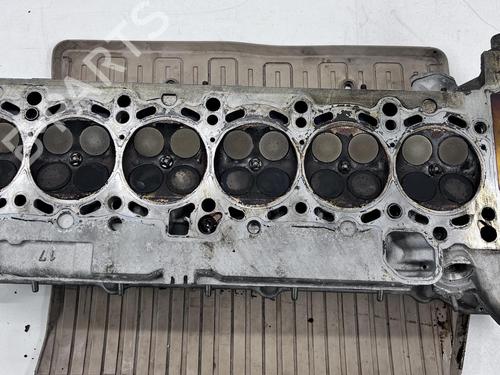 Cylinder head BMW 3 Touring (E46) 328 i | BP39679659M5 - Image 5