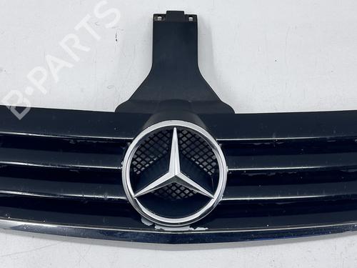 Used Grille Grille MERCEDES-BENZ C-CLASS Coupe (CL203) C 180 (203.735) (129 hp) 40091307 40091307