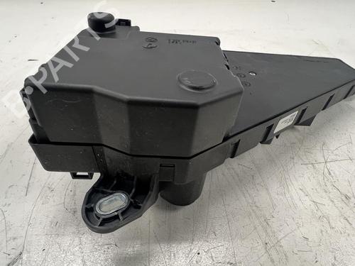Fuse box BMW 5 Touring (E61) 523 i | BP39680445E1 - Image 3