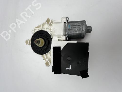 Left front window motor VW JETTA III (1K2) 1.9 TDI | BP39679628E21 - Image 4