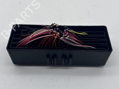Used Fuse box Fuse box BMW 7 (E65, E66, E67) 730 d (211 hp) 39674016 39674016