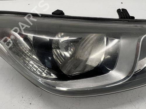Used Right headlight Right headlight HYUNDAI i20 I (PB, PBT) 1.2 (86 hp) 39681743 39681743