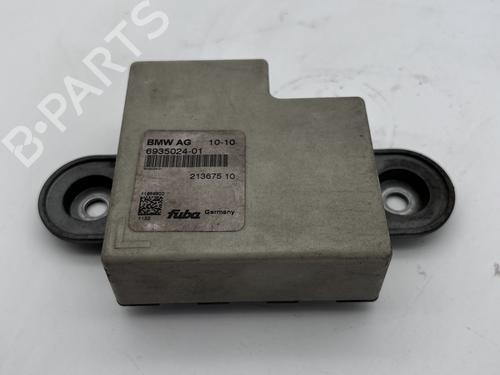 Electronic module BMW 3 Touring (E91) 318 d | BP39672814M83 - Image 2