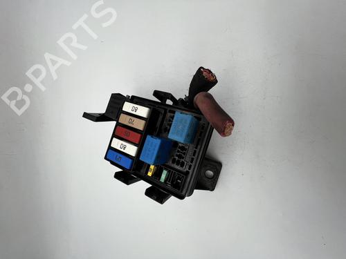 Used Fuse box Fuse box RENAULT MEGANE III Grandtour (KZ0/1) 1.5 dCi (KZ09, KZ0D, KZ1G, KZ29, KZ14, KZ1W, KZ10, KZ1F,... (110 hp) 39677333 39677333