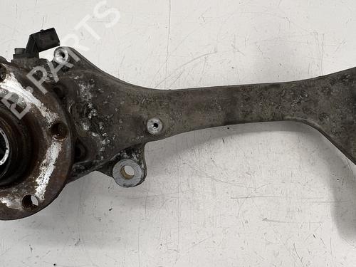 Fusee links voor Fusee links voor AUDI A6 C6 Avant (4F5) 2.7 TDI (190 hp) 39677532 39677532