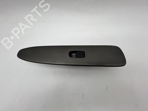 Right front window switch LEXUS IS I (_E1_) 200 (GXE10) | BP39671249I26 - Image 2