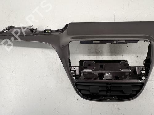 Luftventil Luftventil PEUGEOT 2008 I (CU_) 1.2 VTi (82 hp) 39680488 39680488
