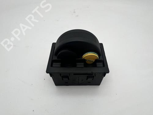 Used Cup/Object holder Cup/Object holder BMW 7 (E38) 735 i, iL (235 hp) 39683190 39683190