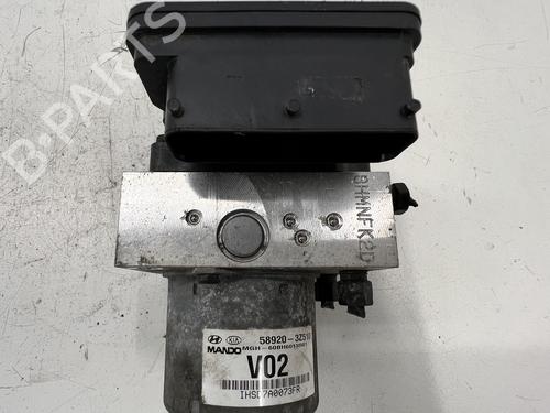 ABS Bremseaggregat ABS Bremseaggregat HYUNDAI i40 I CW (VF) 1.6 GDI (135 hp) 39681224 39681224