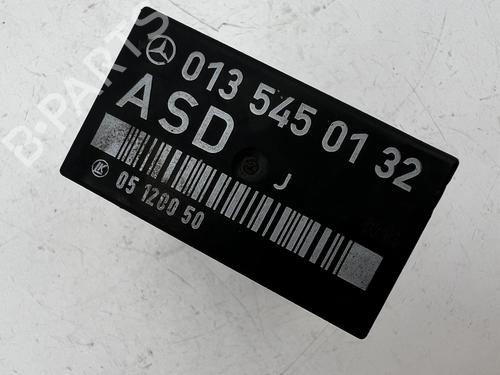 Used Control unit Control unit MERCEDES-BENZ E-CLASS T-Model (S124) E 220 T (124.082) (150 hp) 39676661 39676661