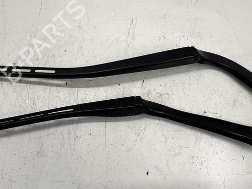 front-windshield-wiper-arm-bmw-3-touring-e91-2004-2005-2006-2007-2008-2009-2010-2011-2012-39673382 main image