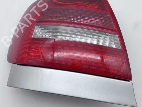 Venstre baglygte Venstre baglygte AUDI A4 B5 (8D2) 1.8 (125 hp) 39677162 39677162