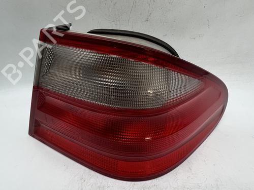 Højre baglygte Højre baglygte MERCEDES-BENZ CLK (C208) CLK 320 (208.365) (218 hp) 39681087 39681087