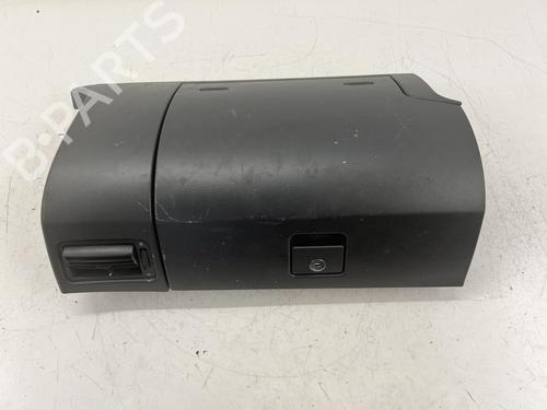 Used Glove box Glove box 39683517 39683517