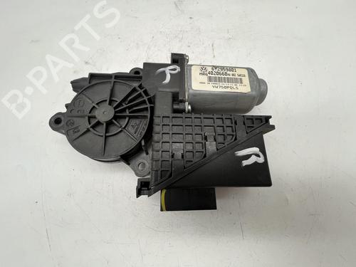 Right front window motor VW TRANSPORTER T5 Van (7HA, 7HH, 7EA, 7EH) 2.5 TDI | BP39674554E20 - Image 3