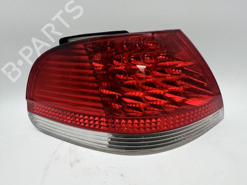 left-taillight-bmw-7-e65-e66-e67-2001-2002-2003-2004-2005-2006-2007-2008-2009-39670353 main image