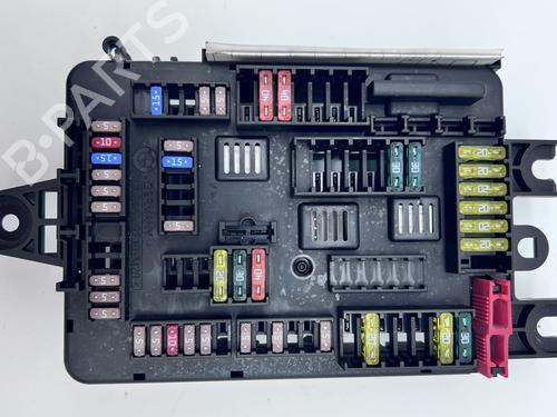 Used Fuse box Fuse box BMW 1 (F20) 116 i (136 hp) 39682590 39682590