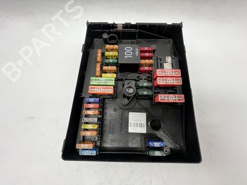 Fuse box SKODA YETI (5L) 2.0 TDI 4x4 | BP39674581E1 - Image 4