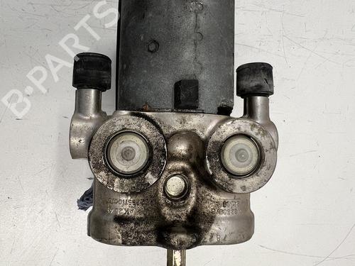 ABS Bremseaggregat ABS Bremseaggregat VOLVO 240 Kombi (P245) 2.3 i Cat (115 hp) 39675950 39675950