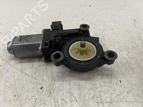 Used Right front window motor Right front window motor SEAT IBIZA IV (6J5, 6P1) 1.2 (70 hp) 39989355 39989355
