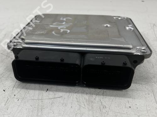 Used Engine control unit (ECU) Engine control unit (ECU) VW GOLF V (1K1) 1.6 FSI (115 hp) 39669868 39669868