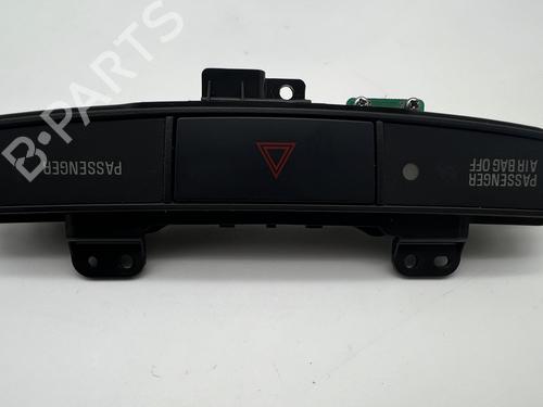 Warning switch MITSUBISHI LANCER VIII Sportback (CX_A) 2.0 DI-D (CX8A) | BP39678379I22 - Image 3