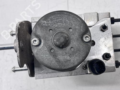 abs-pump-vw-phaeton-3d1-3d2-3d3-3d4-3d6-3d7-3d8-3d9-2002-2003-2004-2005-2006-2007-2008-2009-2010-2011-2012-2013-2014-2015-2016-39670941 main image
