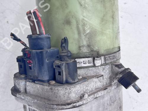 Used Steering pump Steering pump SEAT IBIZA IV (6J5, 6P1) 1.4 (85 hp) 39683204 39683204