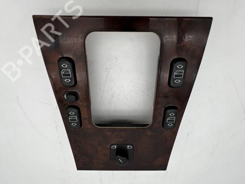 Used Switch Switch MERCEDES-BENZ C-CLASS (W202) C 200 (202.020) (136 hp) 39682905 39682905